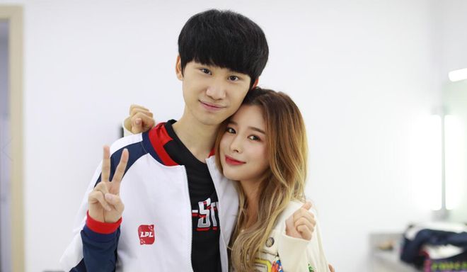 这名年轻球 这名年轻球