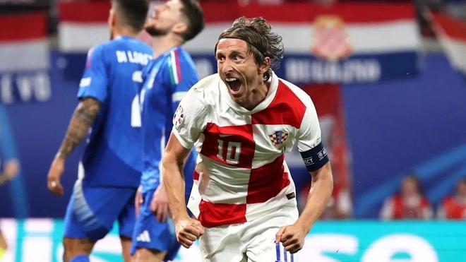 谱写辉煌篇 谱写辉煌篇