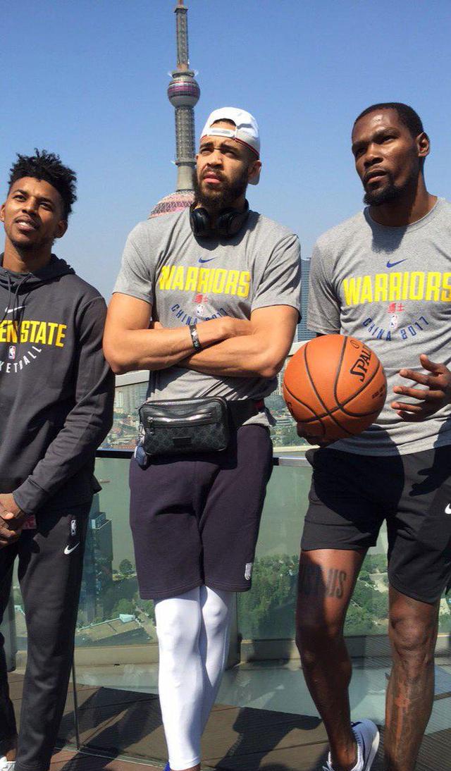 权与舞台空 权与舞台空